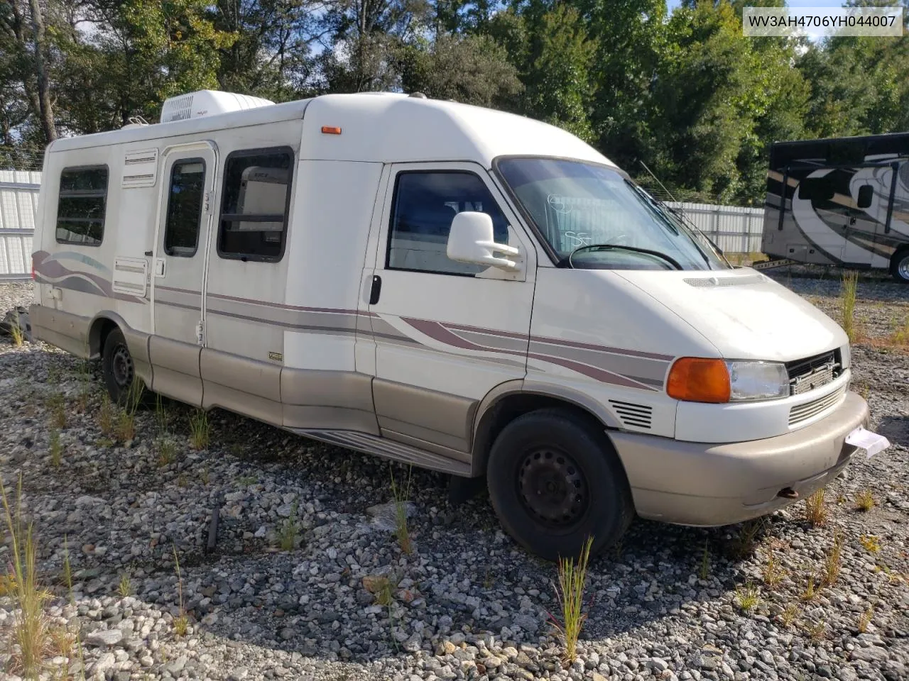 2000 Volkswagen Eurovan VIN: WV3AH4706YH044007 Lot: 72418774