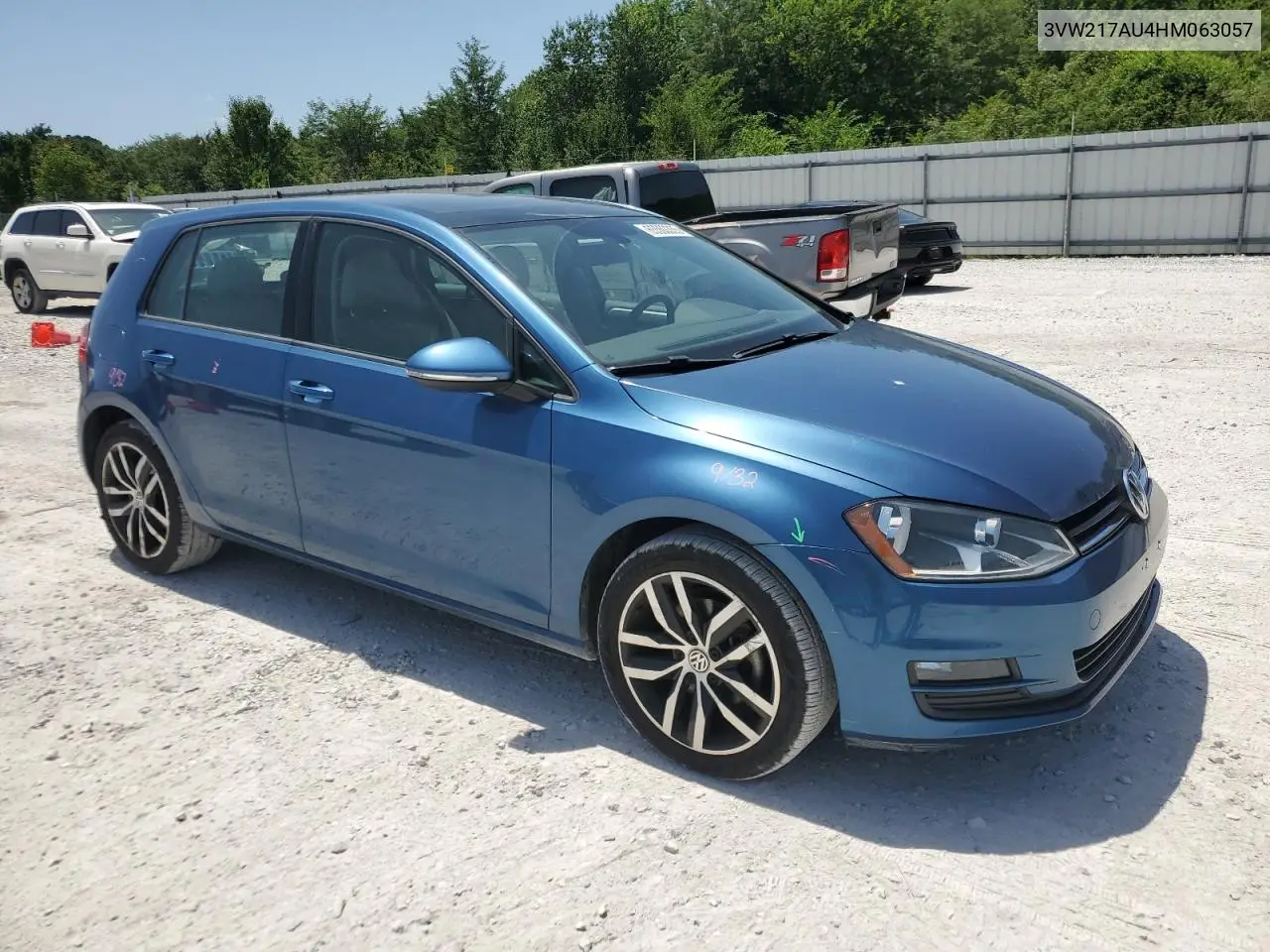 2017 Volkswagen Golf S VIN: 3VW217AU4HM063057 Lot: 65563355