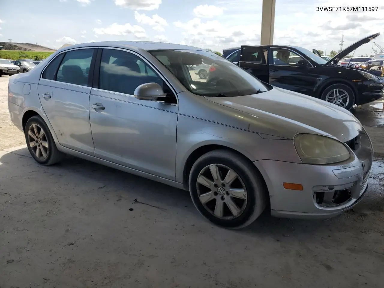 2007 Volkswagen Jetta 2.5 Option Package 1 VIN: 3VWSF71K57M111597 Lot: 56305925