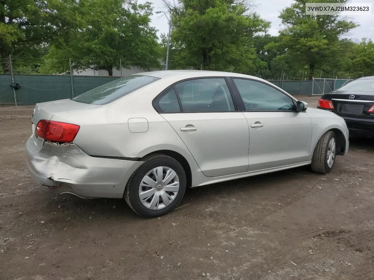 3vwdx7aj2bm323623 3VWDX7AJ2BM323623 2011 Volkswagen Jetta Se