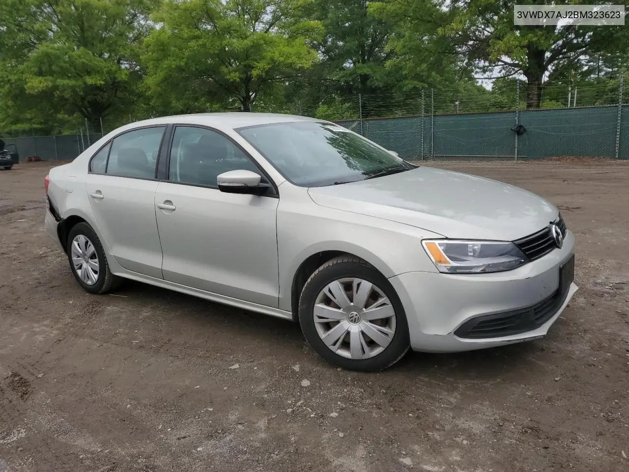 3vwdx7aj2bm323623 3VWDX7AJ2BM323623 2011 Volkswagen Jetta Se