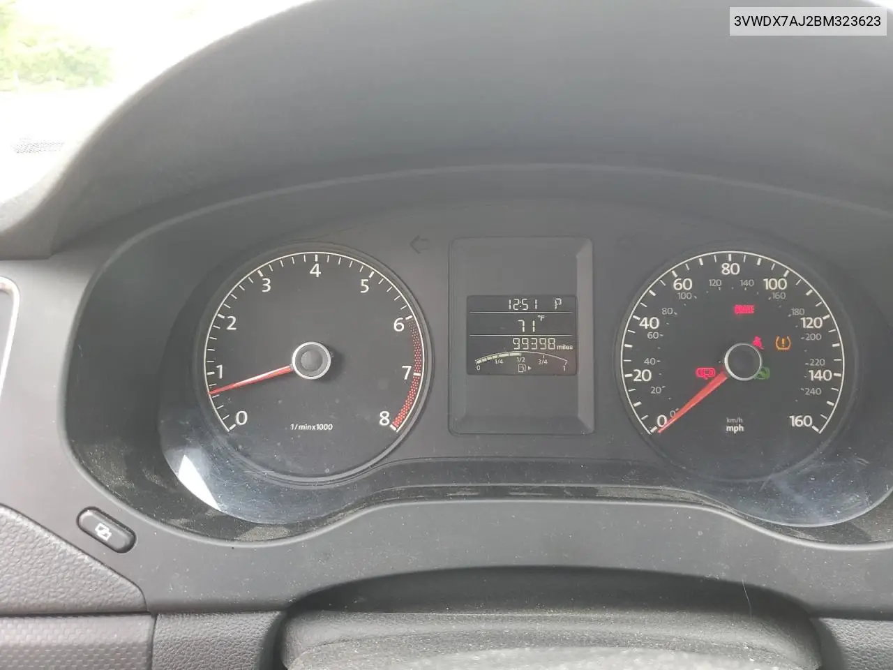 3vwdx7aj2bm323623 3VWDX7AJ2BM323623 2011 Volkswagen Jetta Se