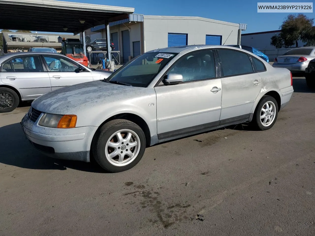 2000 Volkswagen Passat Gls VIN: WVWMA23B9YP219226 Lot: 41907235