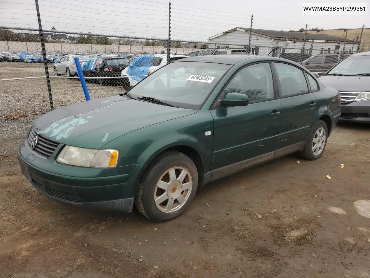 2000 Volkswagen Passat Gls VIN: WVWMA23B5YP299351 Lot: 44905385