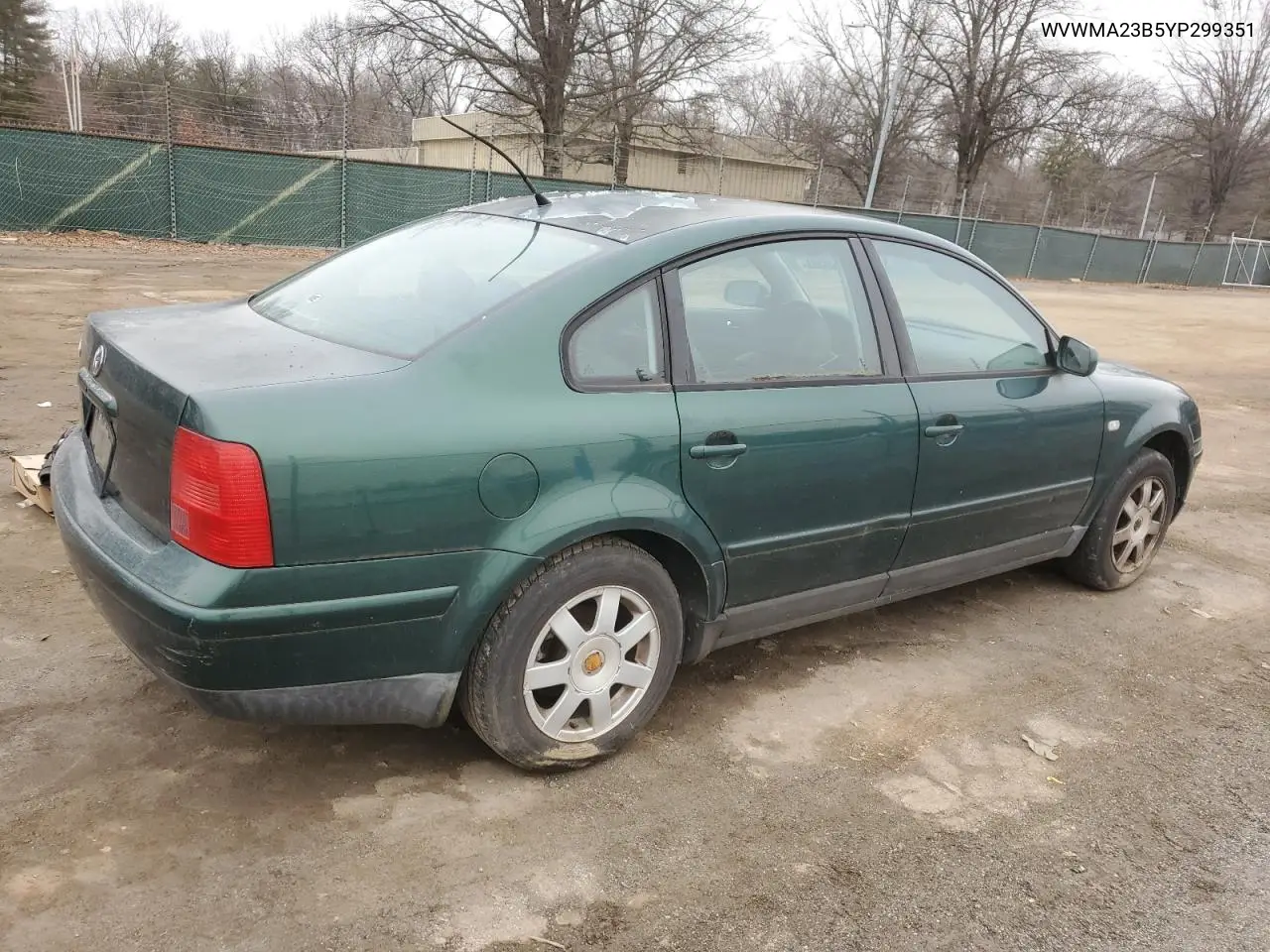 2000 Volkswagen Passat Gls VIN: WVWMA23B5YP299351 Lot: 44905385