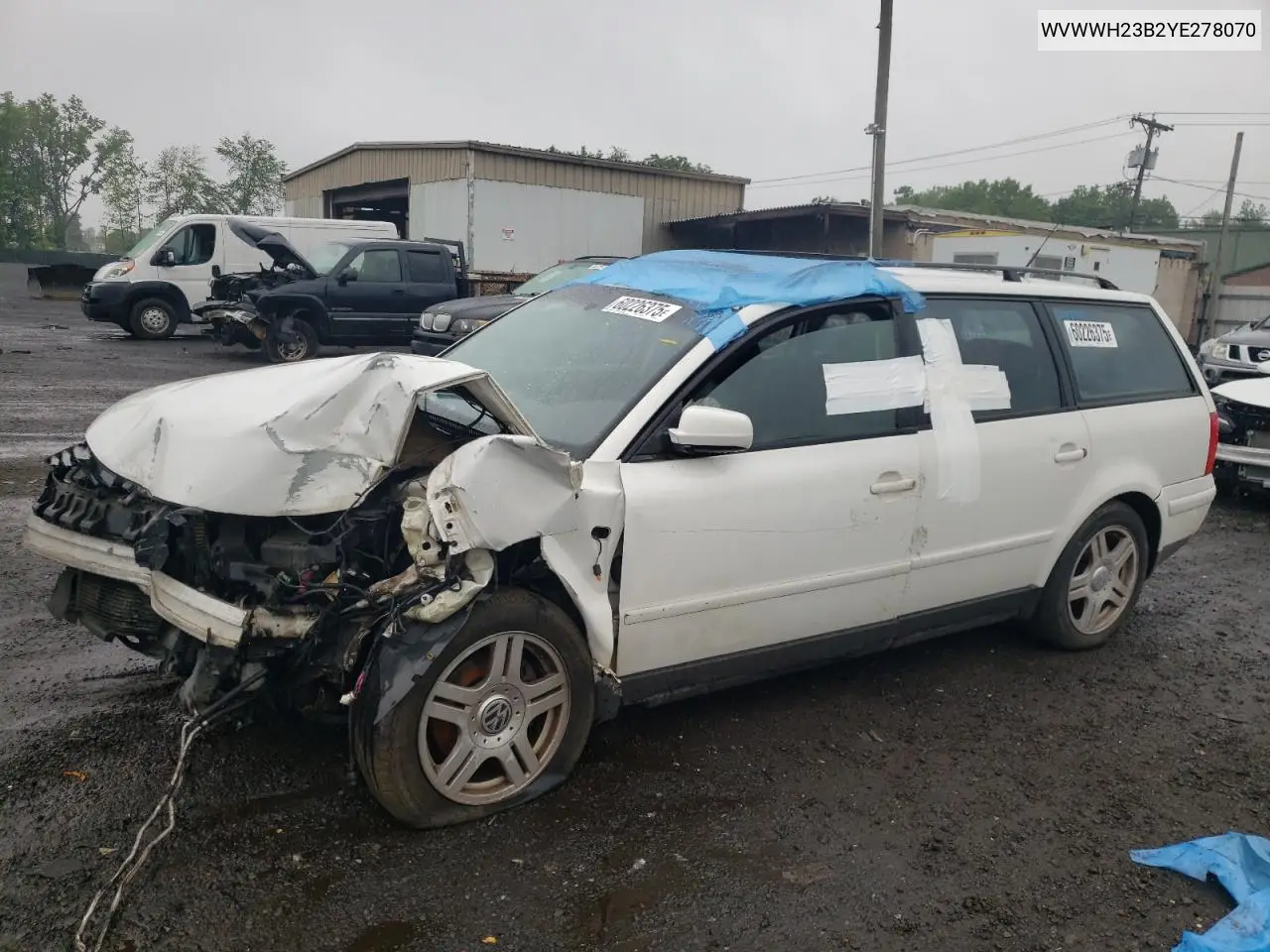 2000 Volkswagen Passat Glx 4Motion VIN: WVWWH23B2YE278070 Lot: 60226375