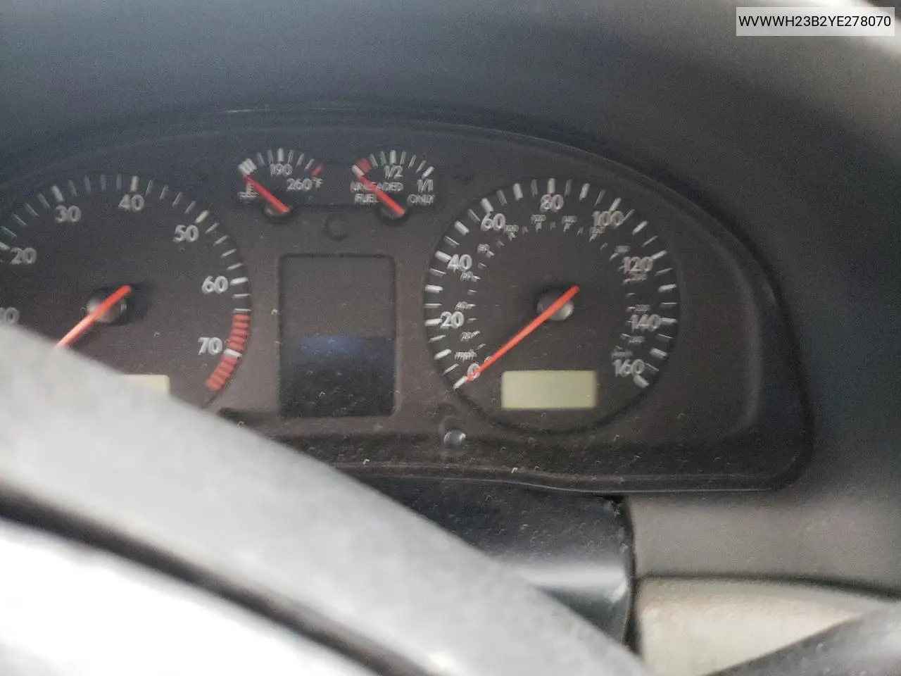 2000 Volkswagen Passat Glx 4Motion VIN: WVWWH23B2YE278070 Lot: 60226375