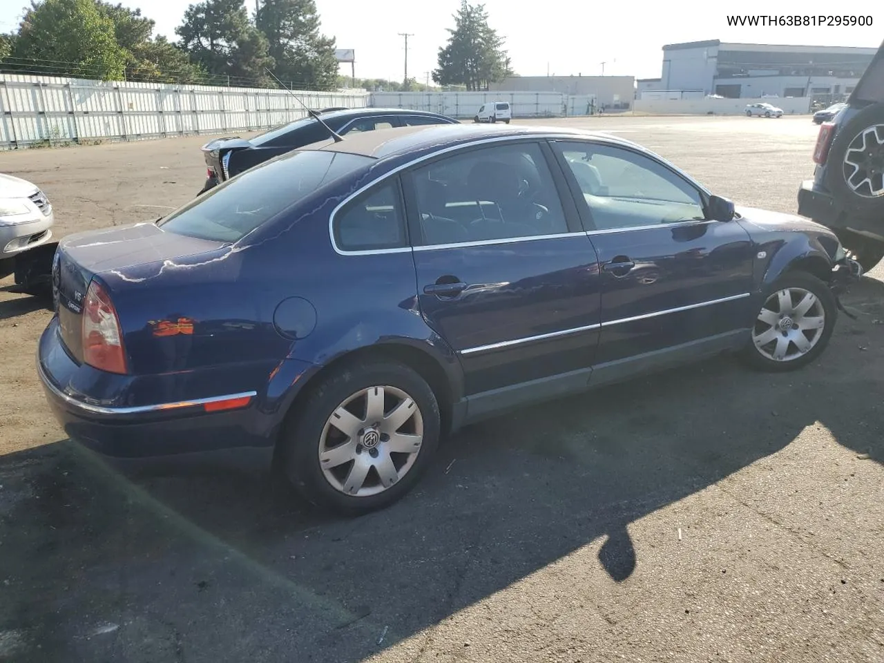 2001 Volkswagen Passat Glx 4Motion VIN: WVWTH63B81P295900 Lot: 70664544
