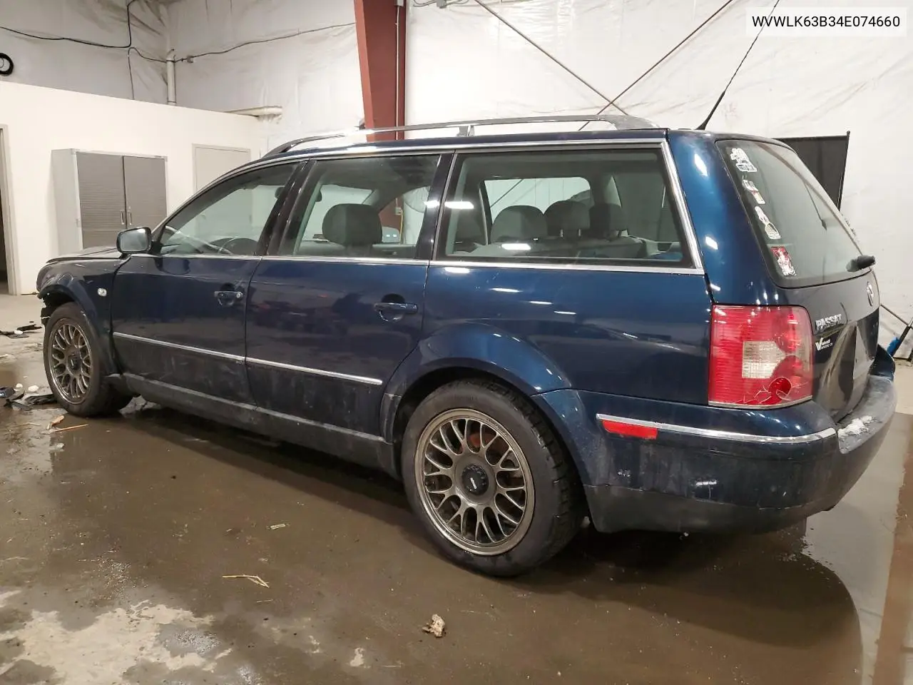 2004 Volkswagen Passat W8 4Motion VIN: WVWLK63B34E074660 Lot: 47743715