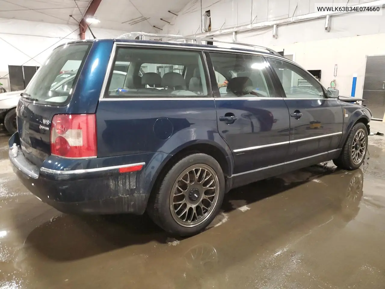 2004 Volkswagen Passat W8 4Motion VIN: WVWLK63B34E074660 Lot: 47743715