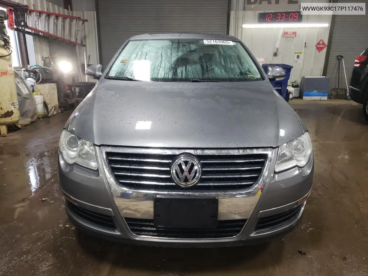 2007 Volkswagen Passat 2.0T VIN: WVWGK93C17P117476 Lot: 52163965