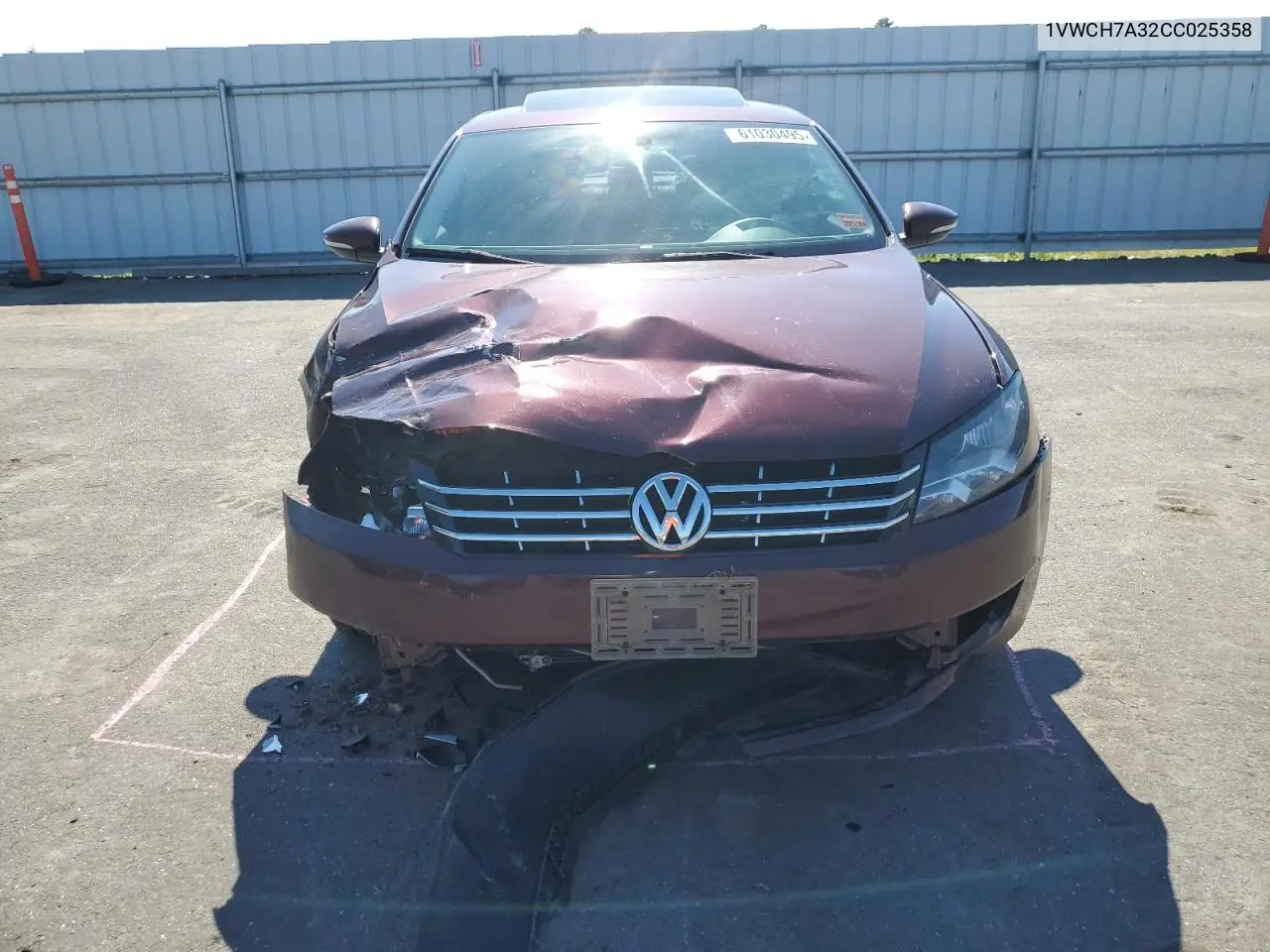 2012 Volkswagen Passat Sel VIN: 1VWCH7A32CC025358 Lot: 61030495