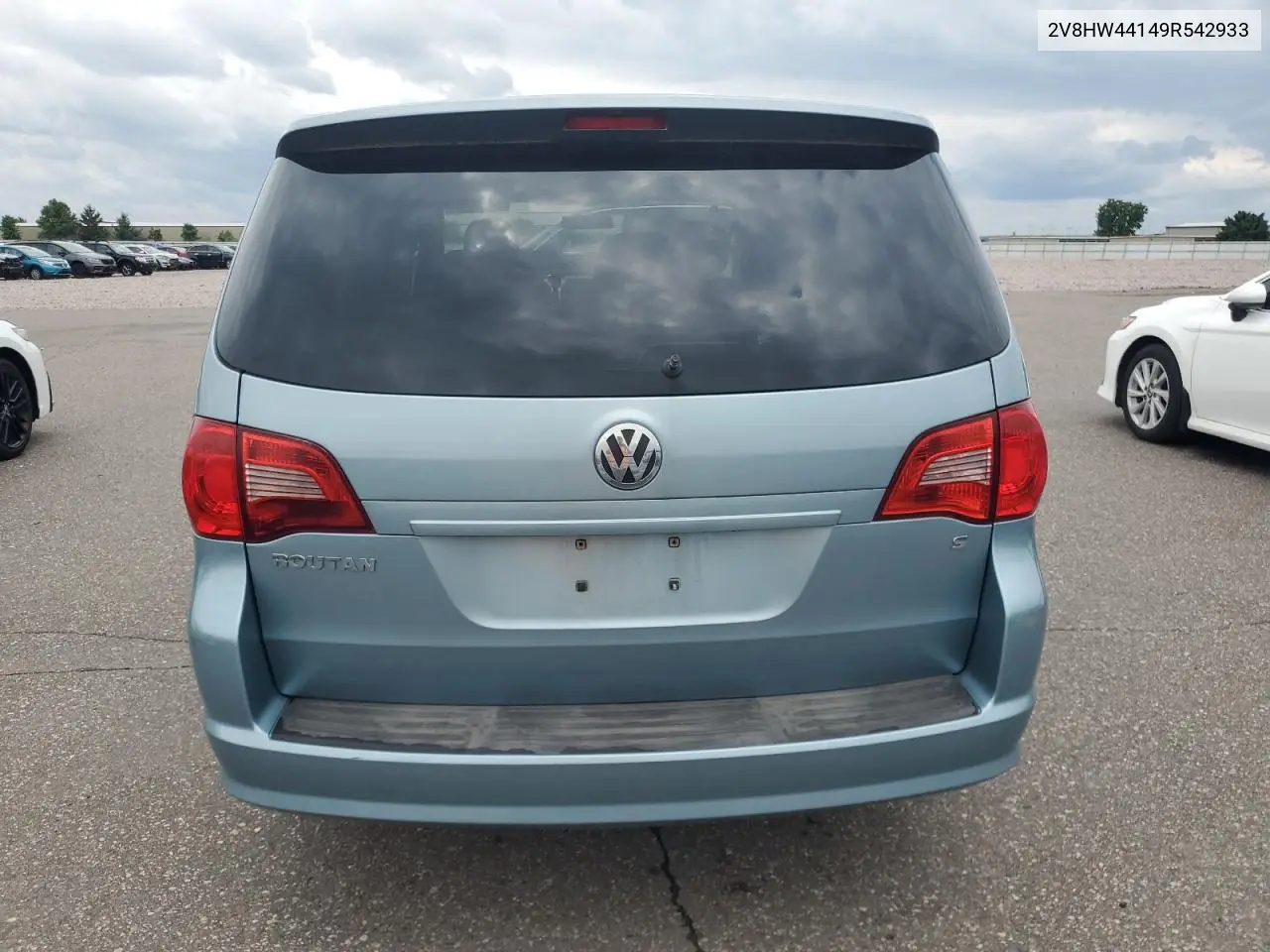 2009 Volkswagen Routan S VIN: 2V8HW44149R542933 Lot: 59342275