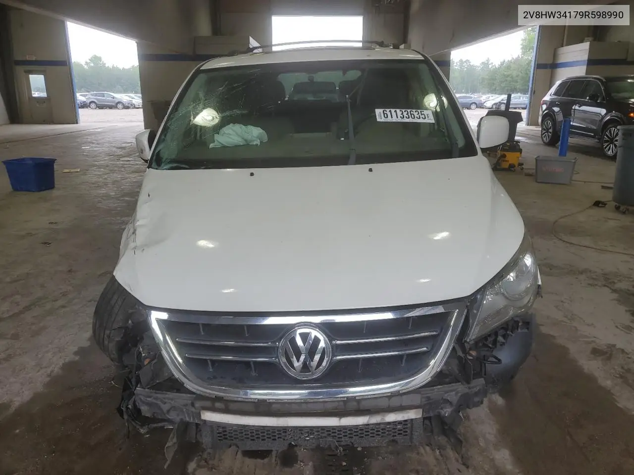 2009 Volkswagen Routan Se VIN: 2V8HW34179R598990 Lot: 61133635