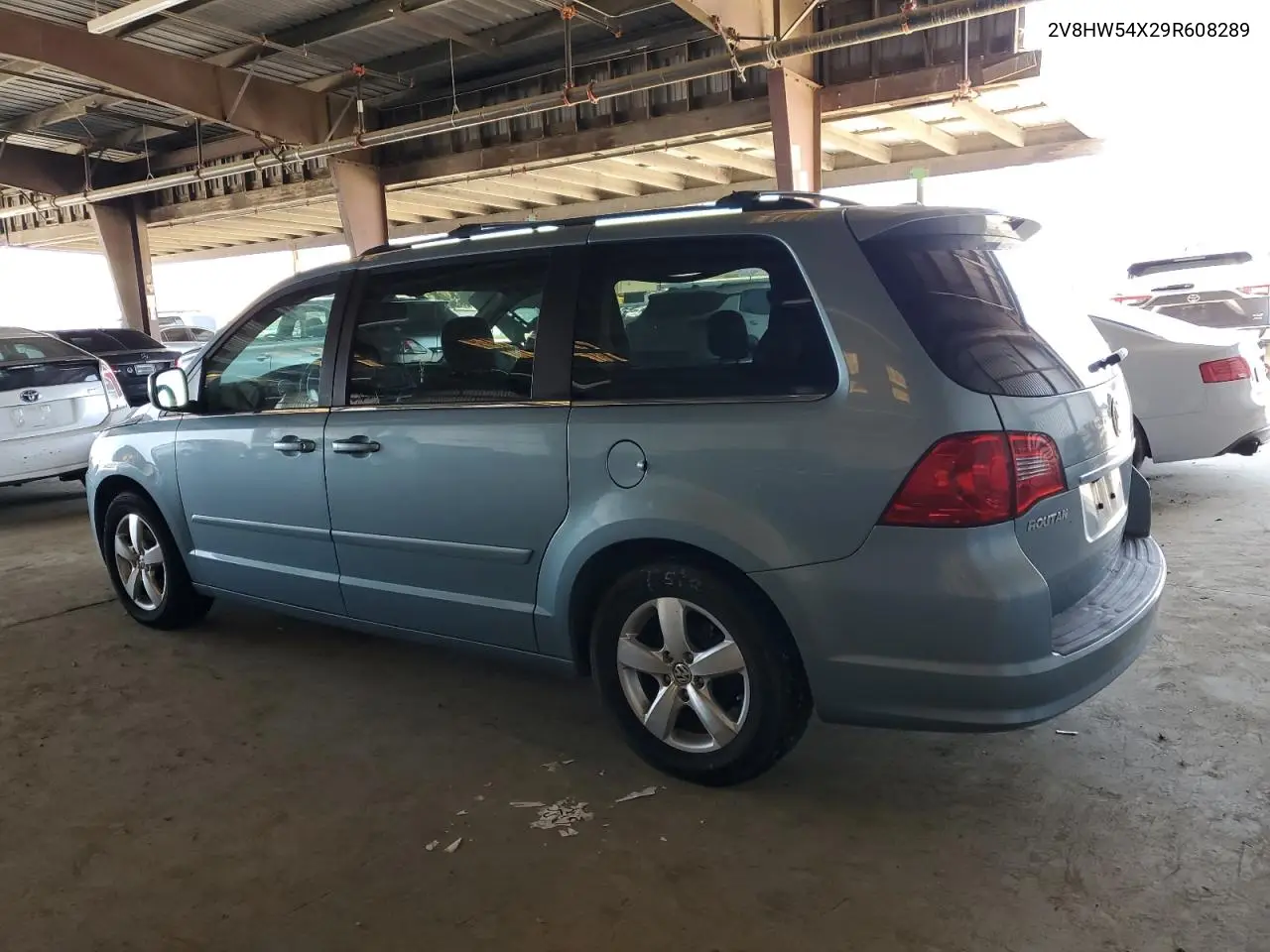 2009 Volkswagen Routan Sel VIN: 2V8HW54X29R608289 Lot: 62411015