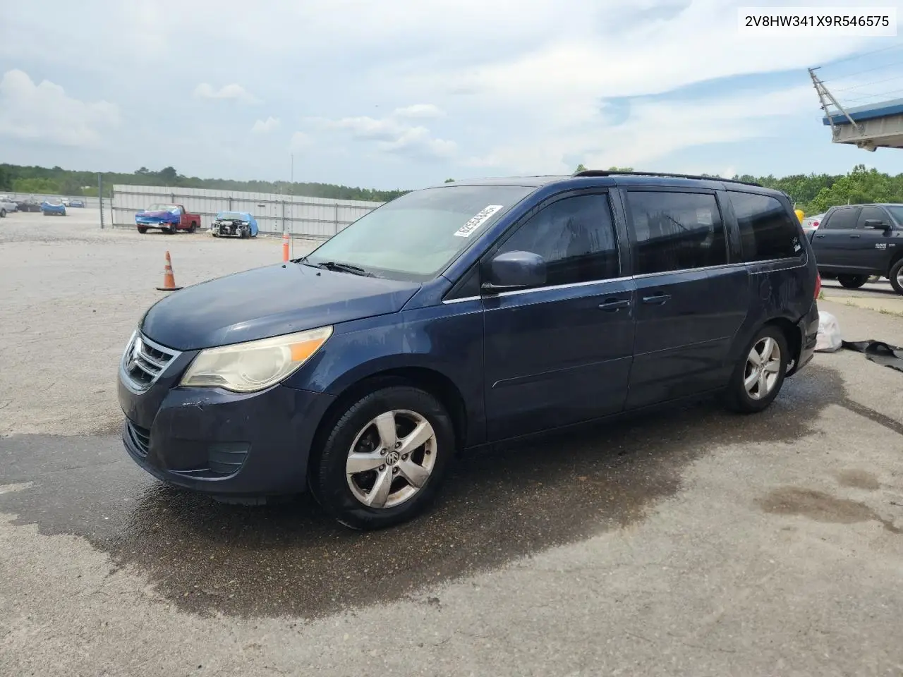 2009 Volkswagen Routan Se VIN: 2V8HW341X9R546575 Lot: 62554845