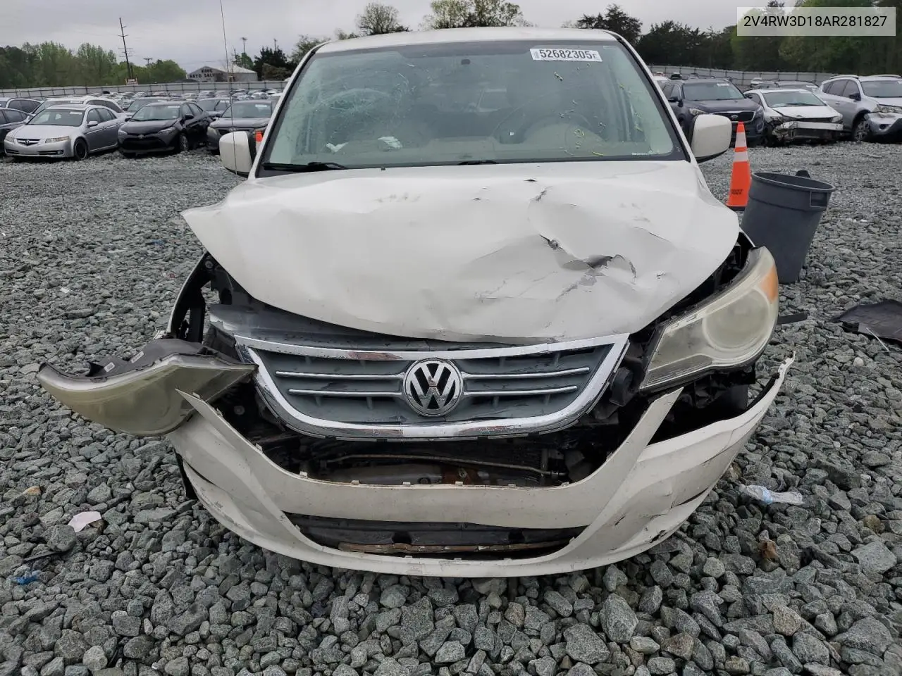 2010 Volkswagen Routan Se VIN: 2V4RW3D18AR281827 Lot: 52682305