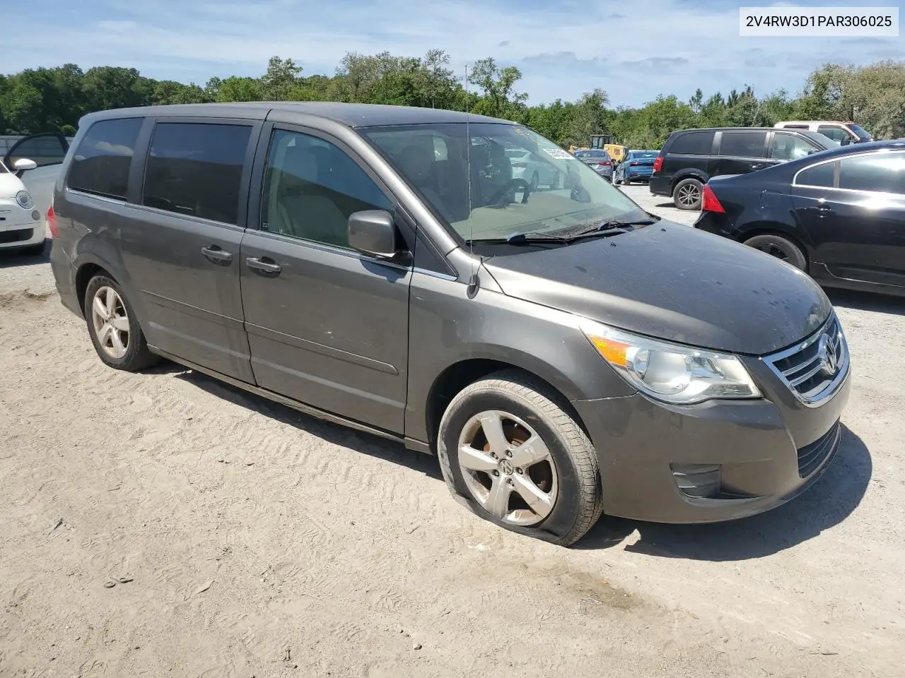 2010 Volkswagen Routan Se VIN: 2V4RW3D1PAR306025 Lot: 55513165