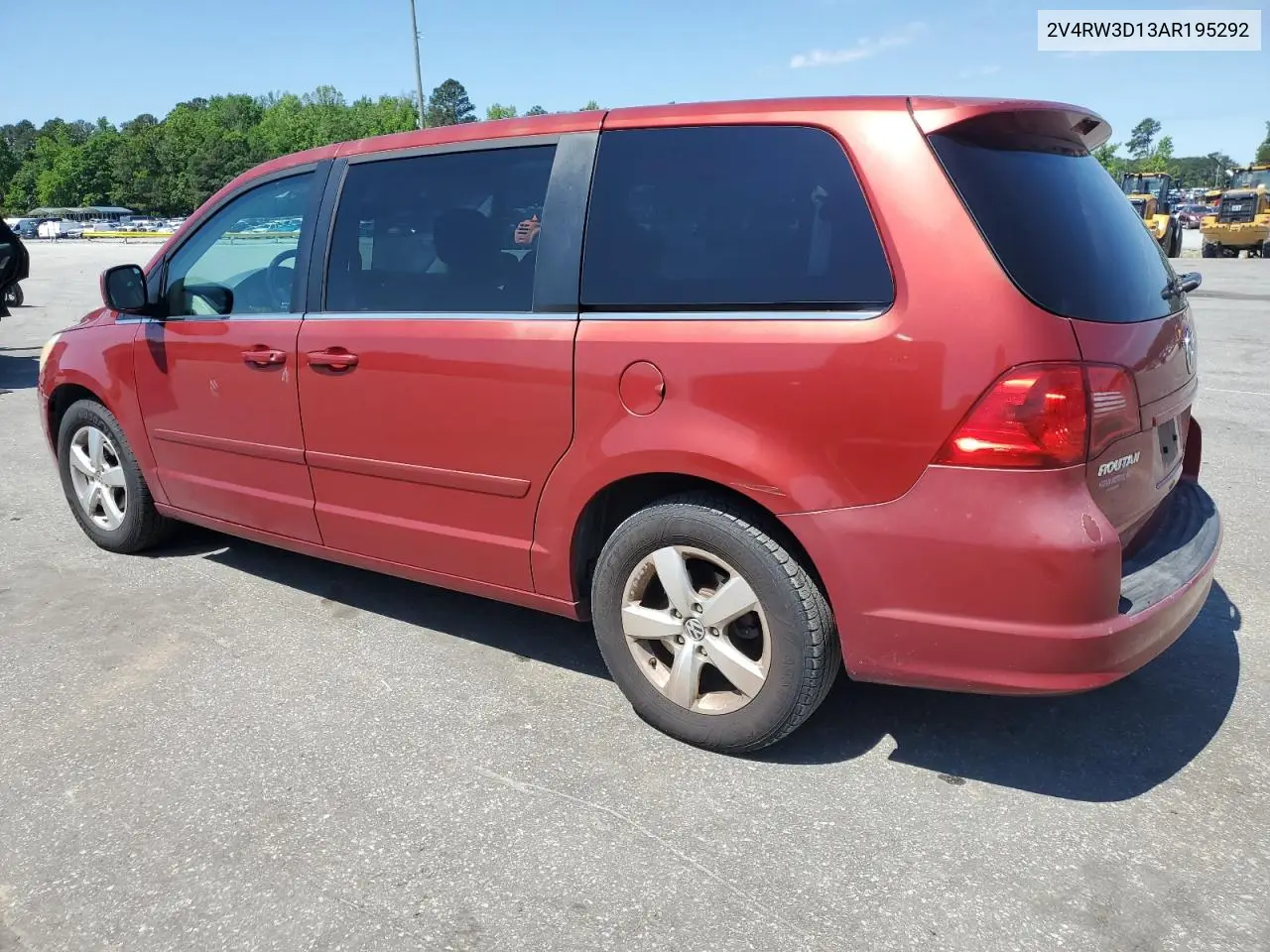 2010 Volkswagen Routan Se VIN: 2V4RW3D13AR195292 Lot: 55925835