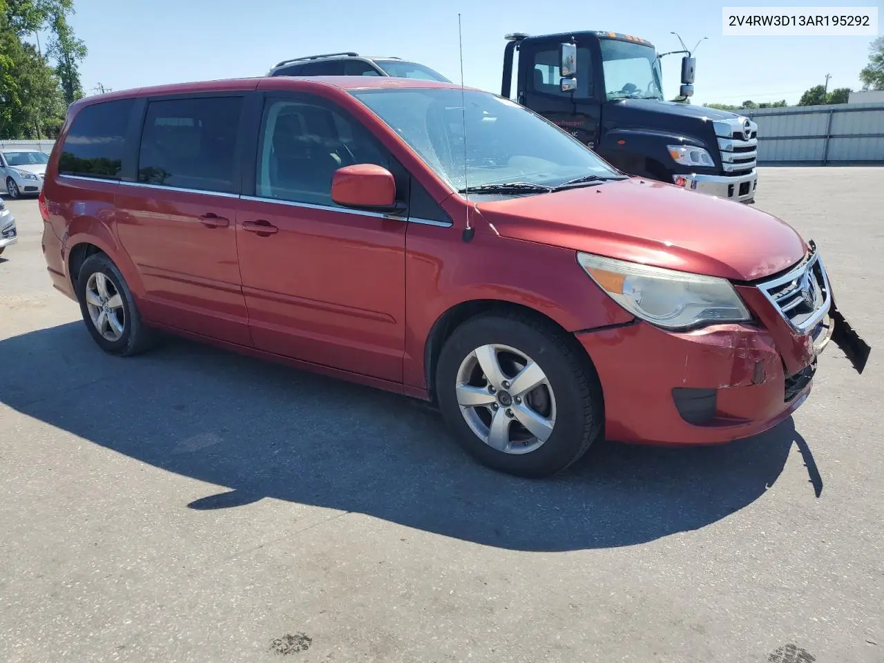 2010 Volkswagen Routan Se VIN: 2V4RW3D13AR195292 Lot: 55925835