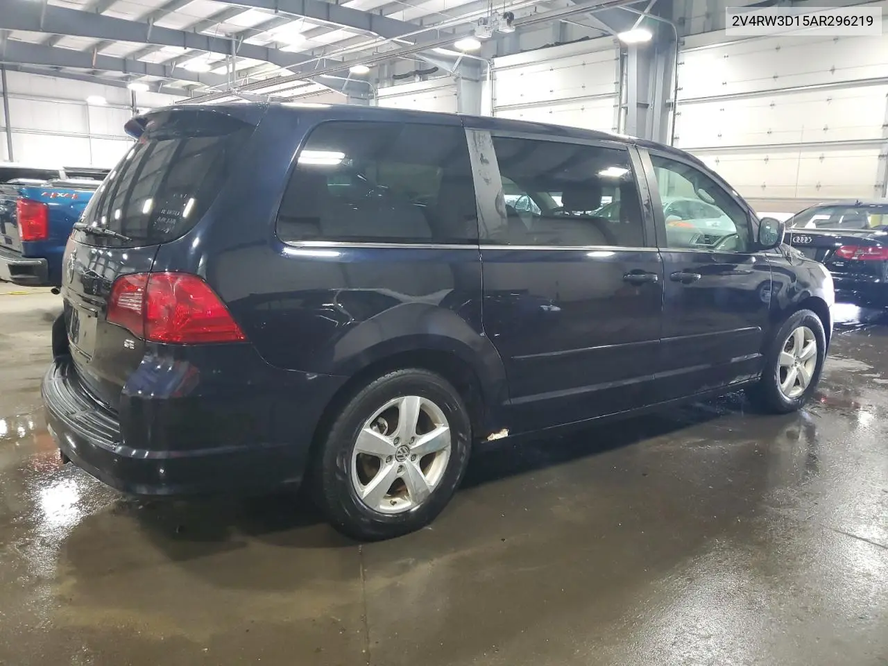 2010 Volkswagen Routan Se VIN: 2V4RW3D15AR296219 Lot: 61959615