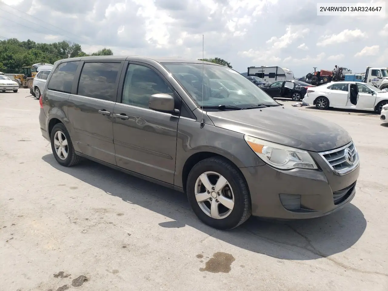 2010 Volkswagen Routan Se VIN: 2V4RW3D13AR324647 Lot: 62717025