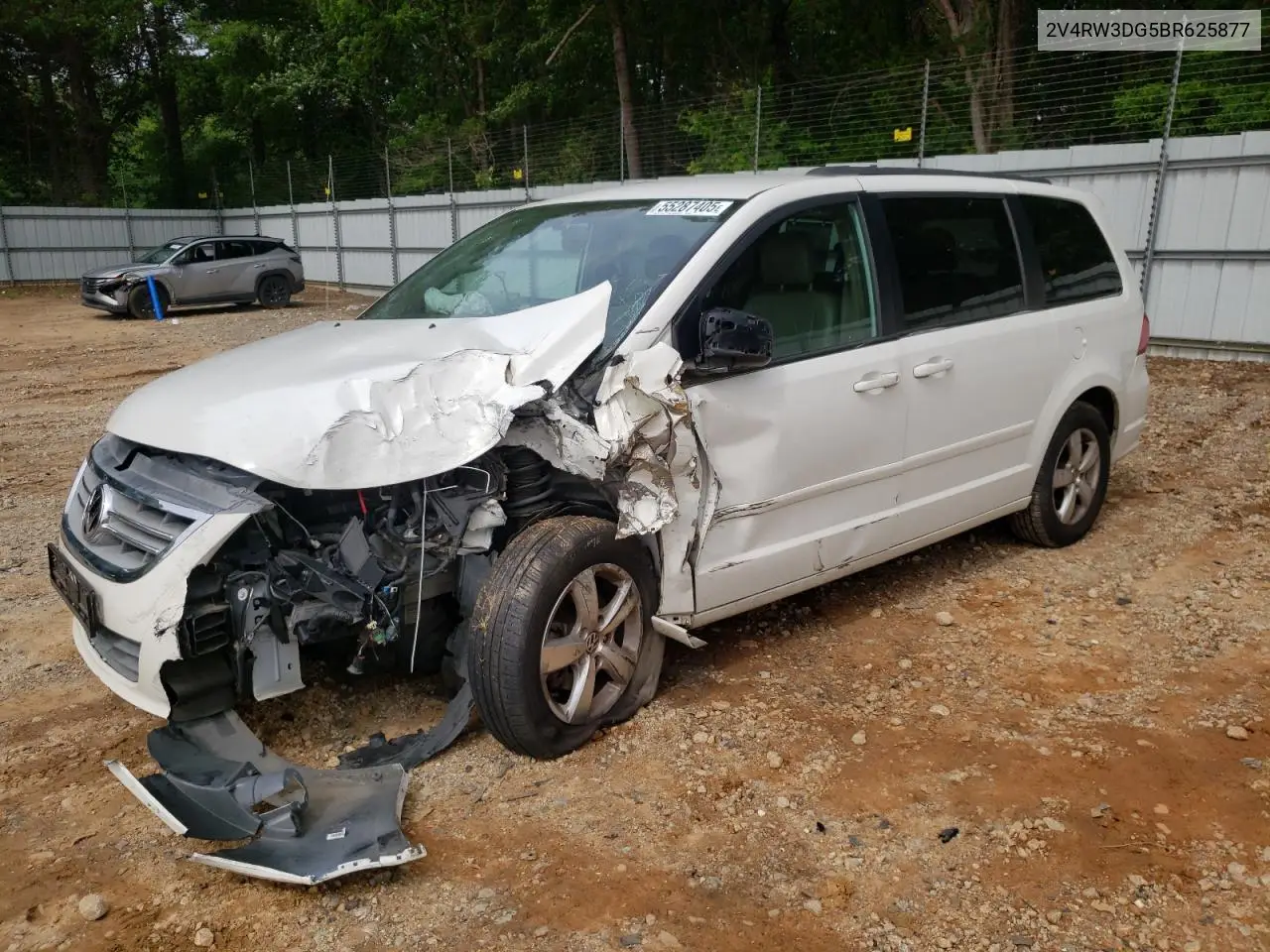 2011 Volkswagen Routan Se VIN: 2V4RW3DG5BR625877 Lot: 55287405