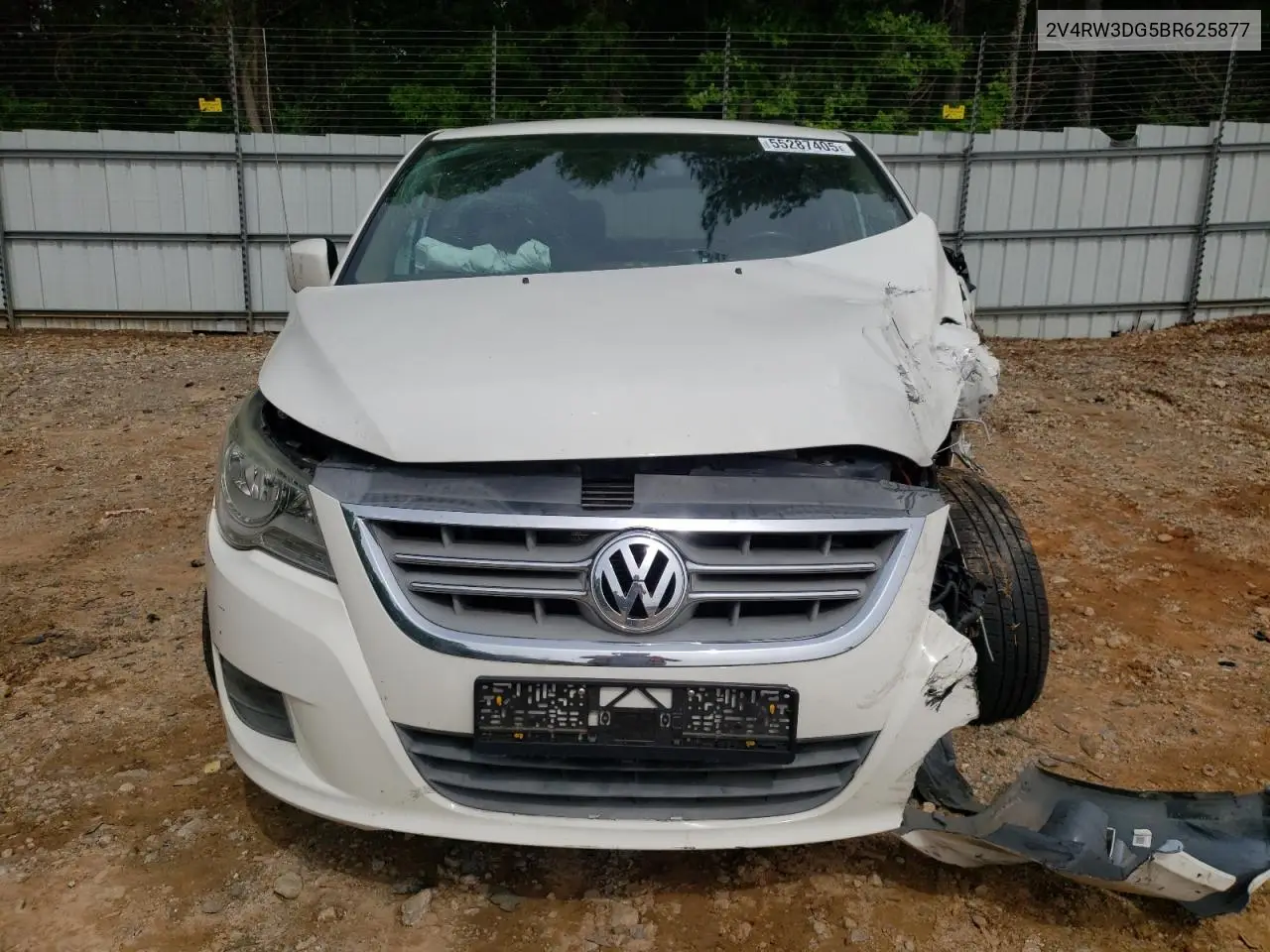 2011 Volkswagen Routan Se VIN: 2V4RW3DG5BR625877 Lot: 55287405