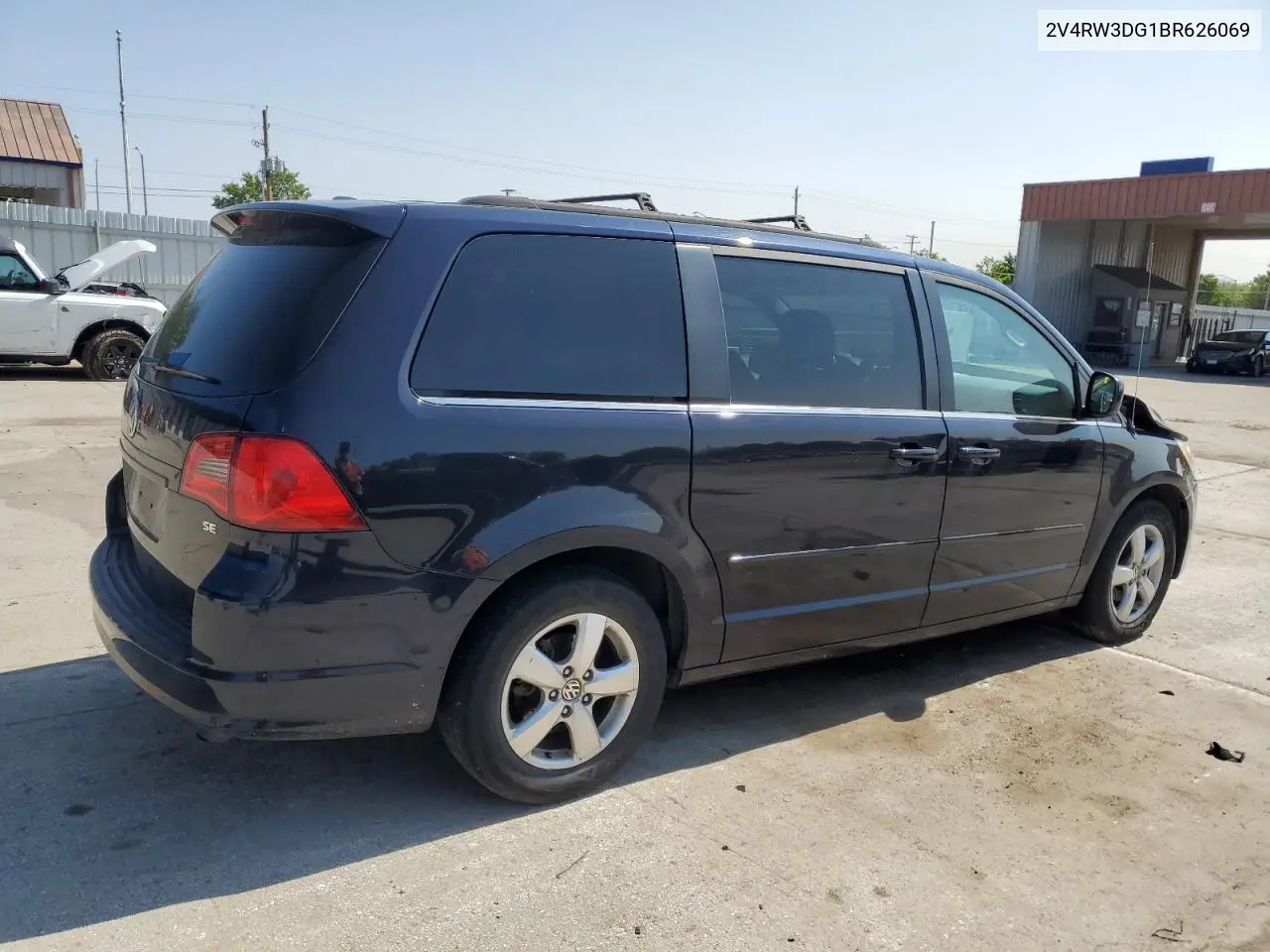 2011 Volkswagen Routan Se VIN: 2V4RW3DG1BR626069 Lot: 59253655