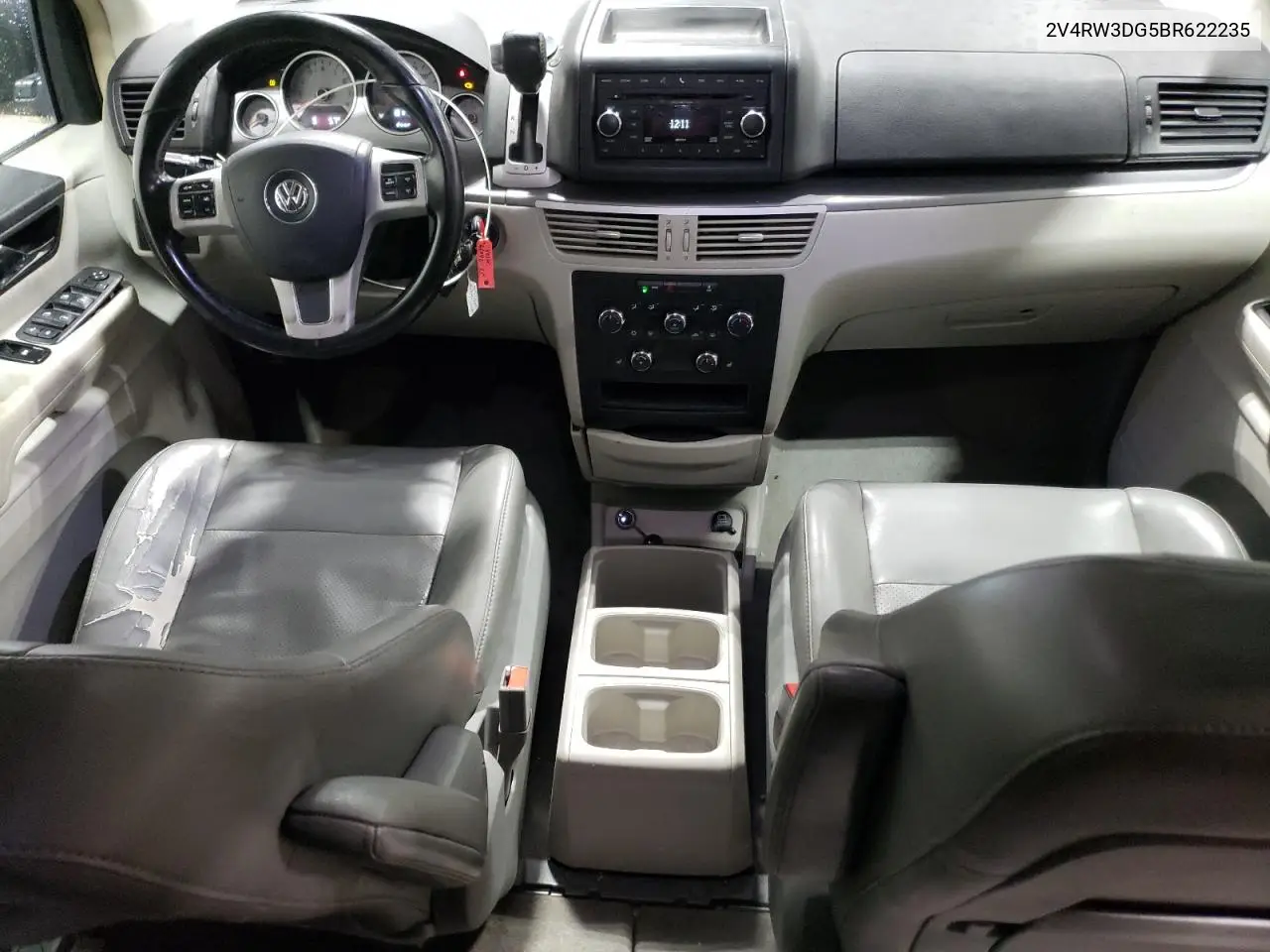2011 Volkswagen Routan Se VIN: 2V4RW3DG5BR622235 Lot: 61046085