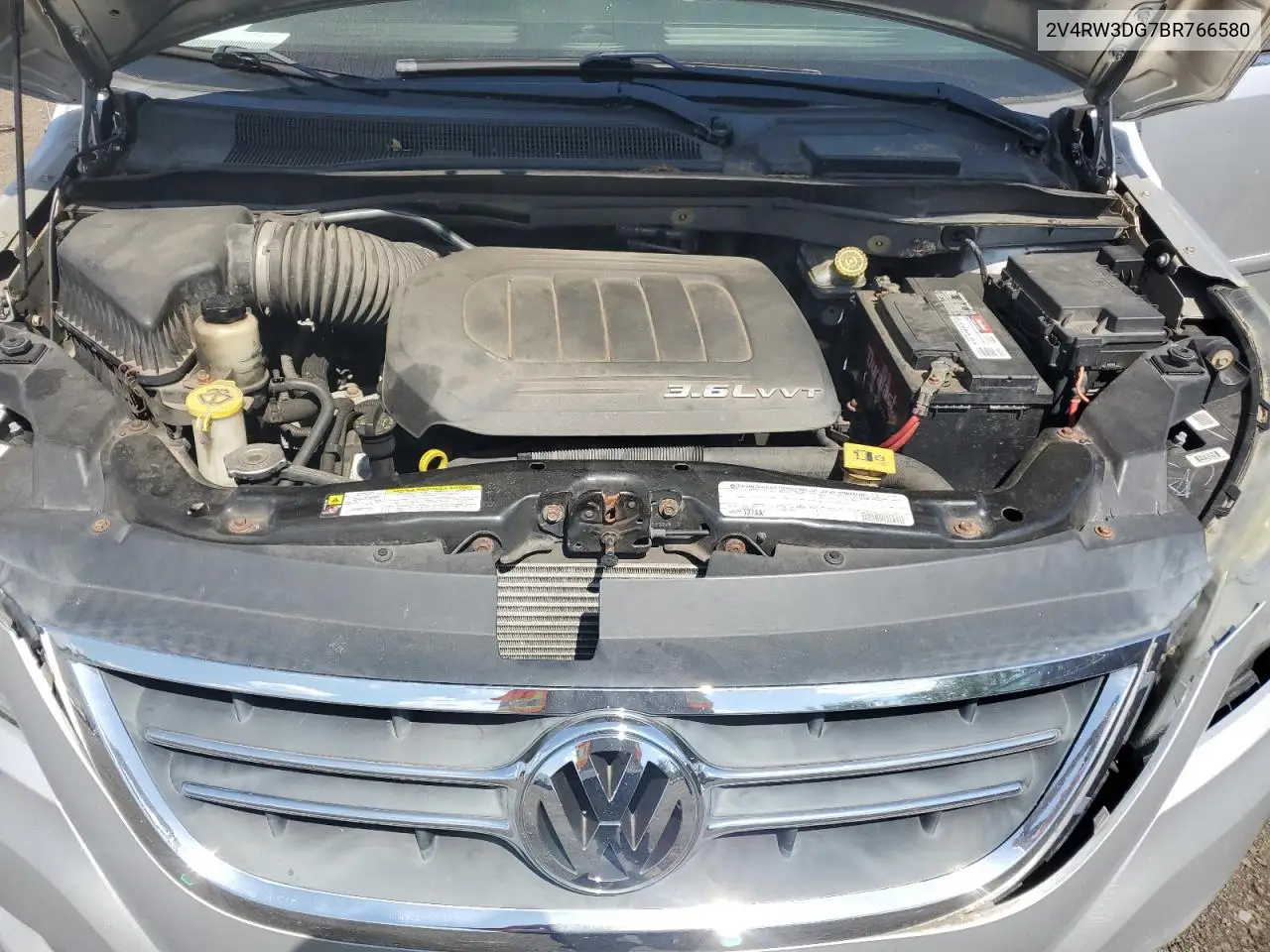 2011 Volkswagen Routan Se VIN: 2V4RW3DG7BR766580 Lot: 62161235