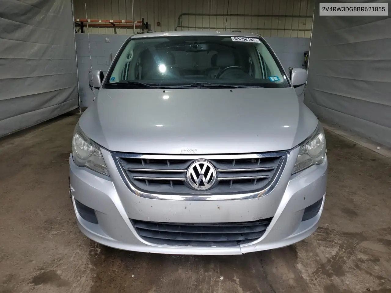 2011 Volkswagen Routan Se VIN: 2V4RW3DG8BR621855 Lot: 63208445