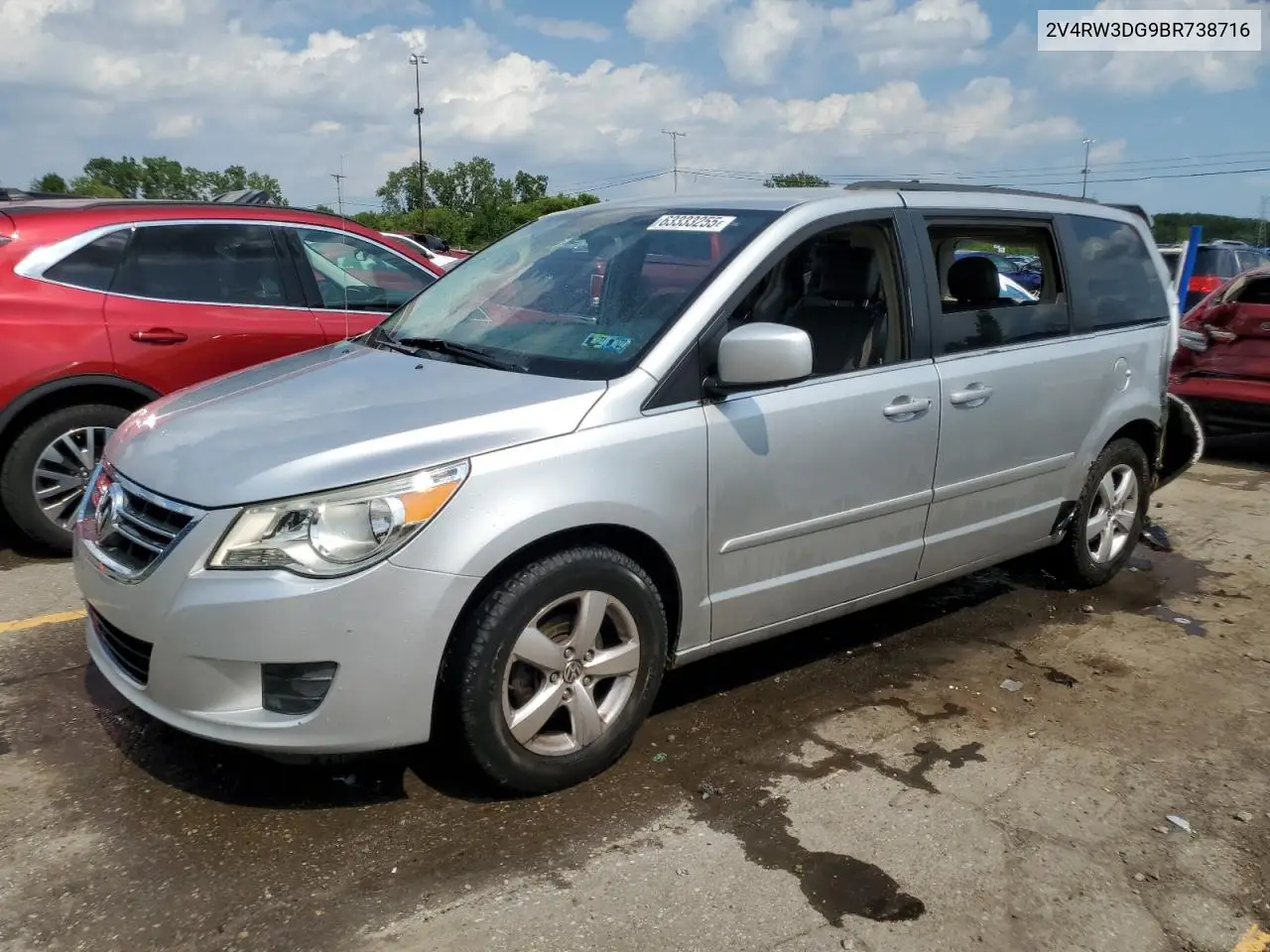 2011 Volkswagen Routan Se VIN: 2V4RW3DG9BR738716 Lot: 63333255
