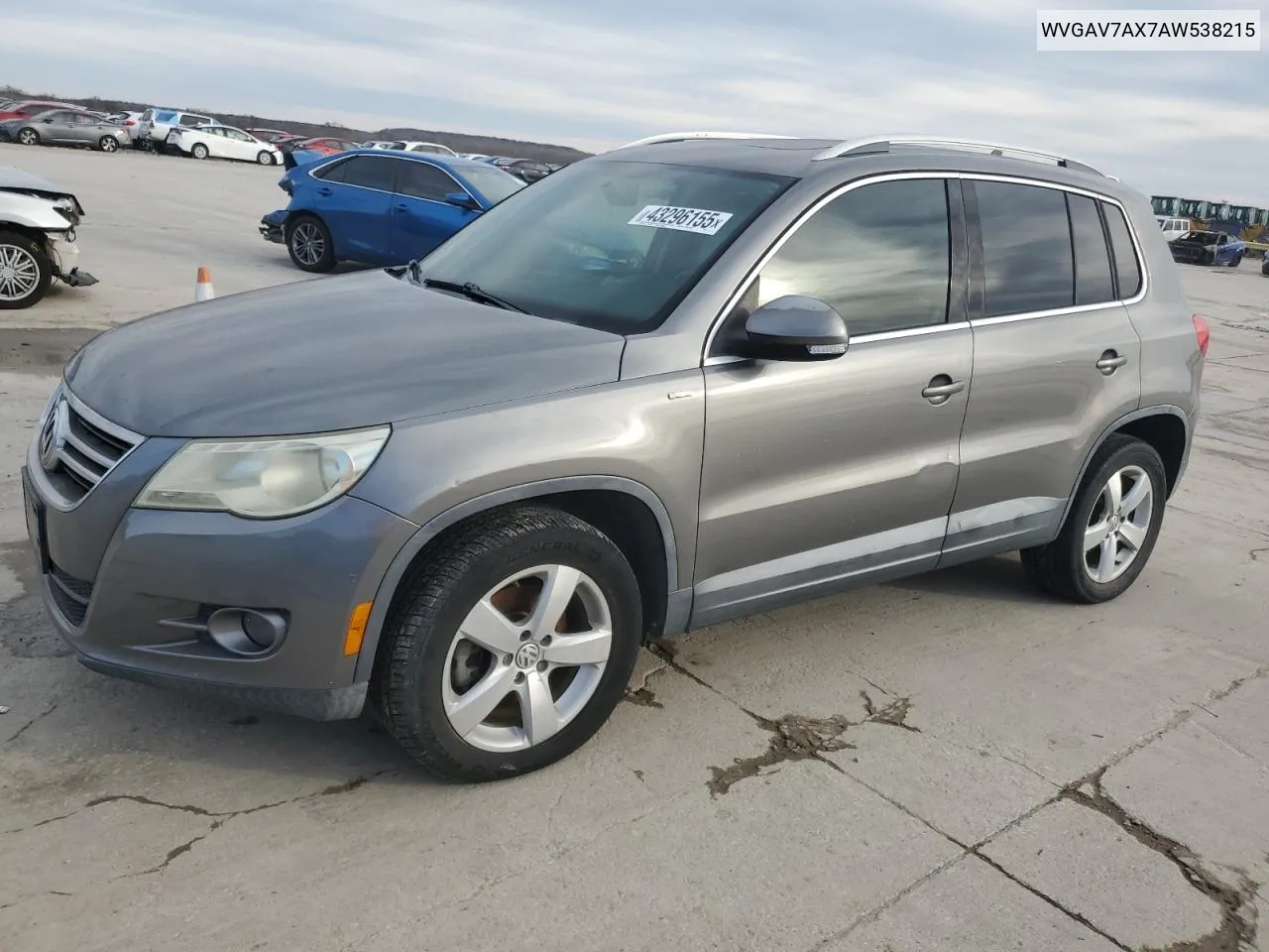 2010 Volkswagen Tiguan S VIN: WVGAV7AX7AW538215 Lot: 43296155