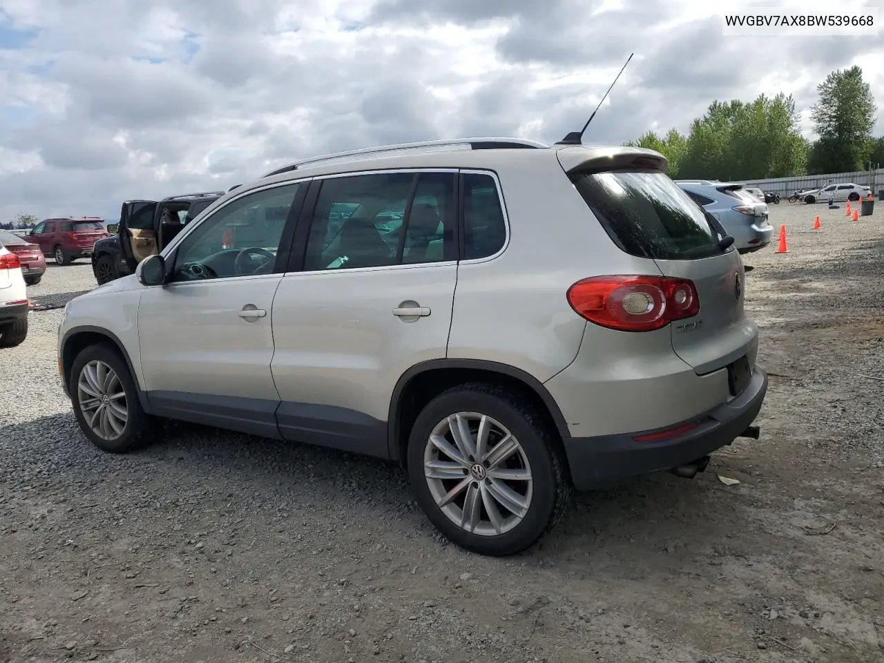 2011 Volkswagen Tiguan S VIN: WVGBV7AX8BW539668 Lot: 56858575