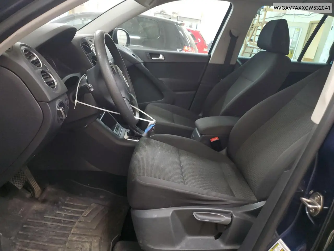 2012 Volkswagen Tiguan S VIN: WVGAV7AXXCW532041 Lot: 56550825