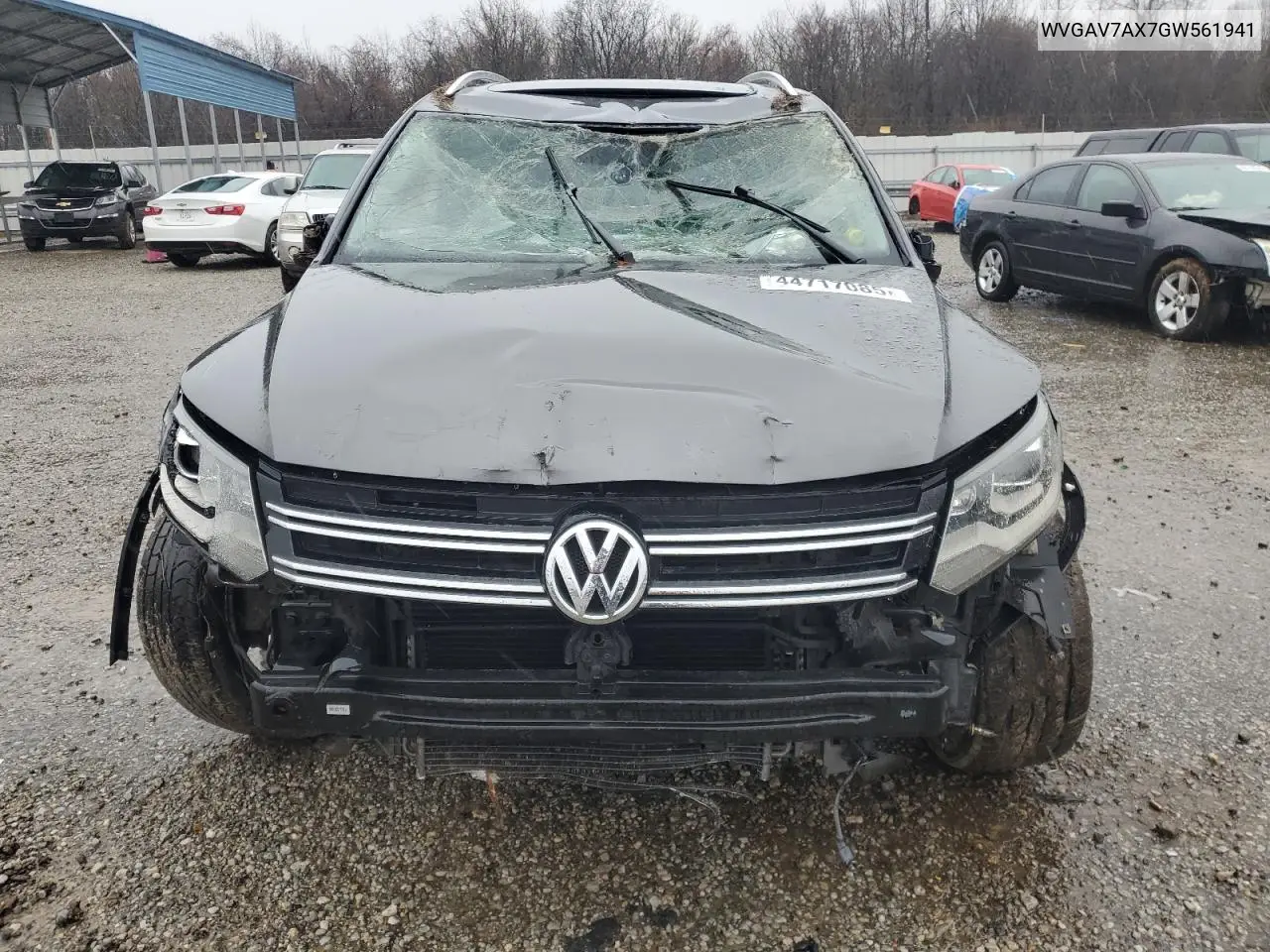2016 Volkswagen Tiguan S VIN: WVGAV7AX7GW561941 Lot: 44717085