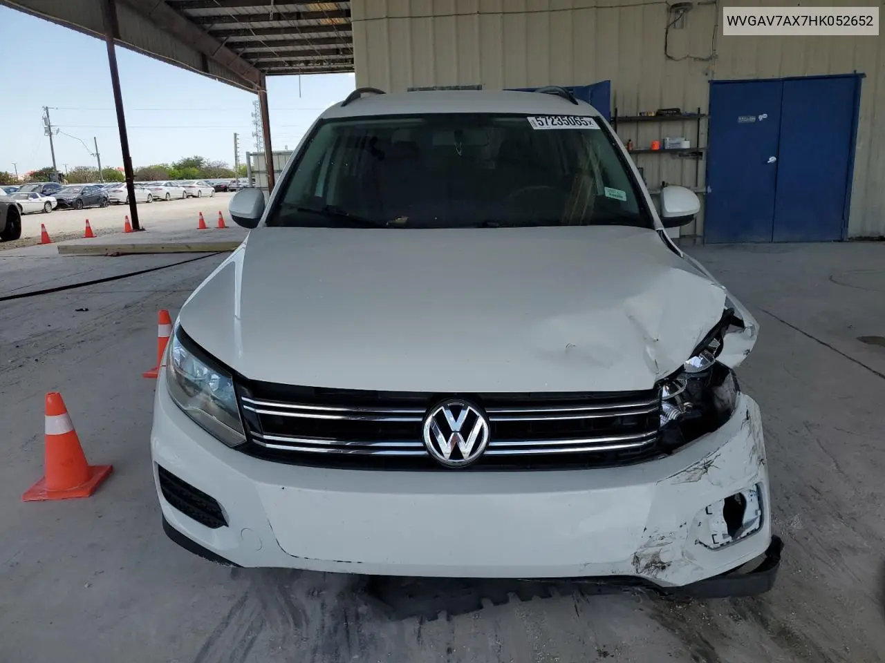 2017 Volkswagen Tiguan S VIN: WVGAV7AX7HK052652 Lot: 57235065