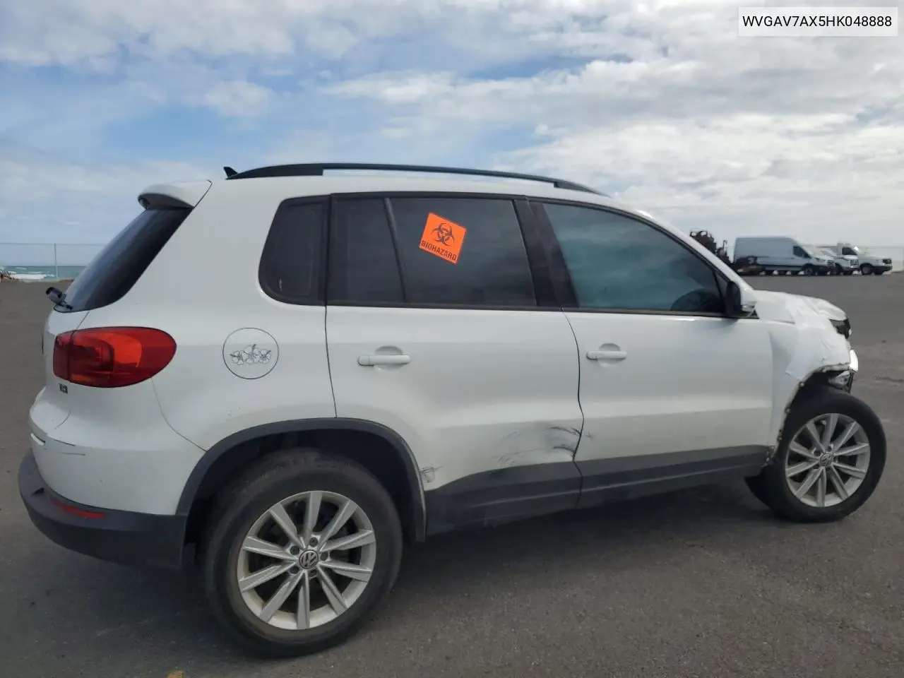 2017 Volkswagen Tiguan S VIN: WVGAV7AX5HK048888 Lot: 62600205