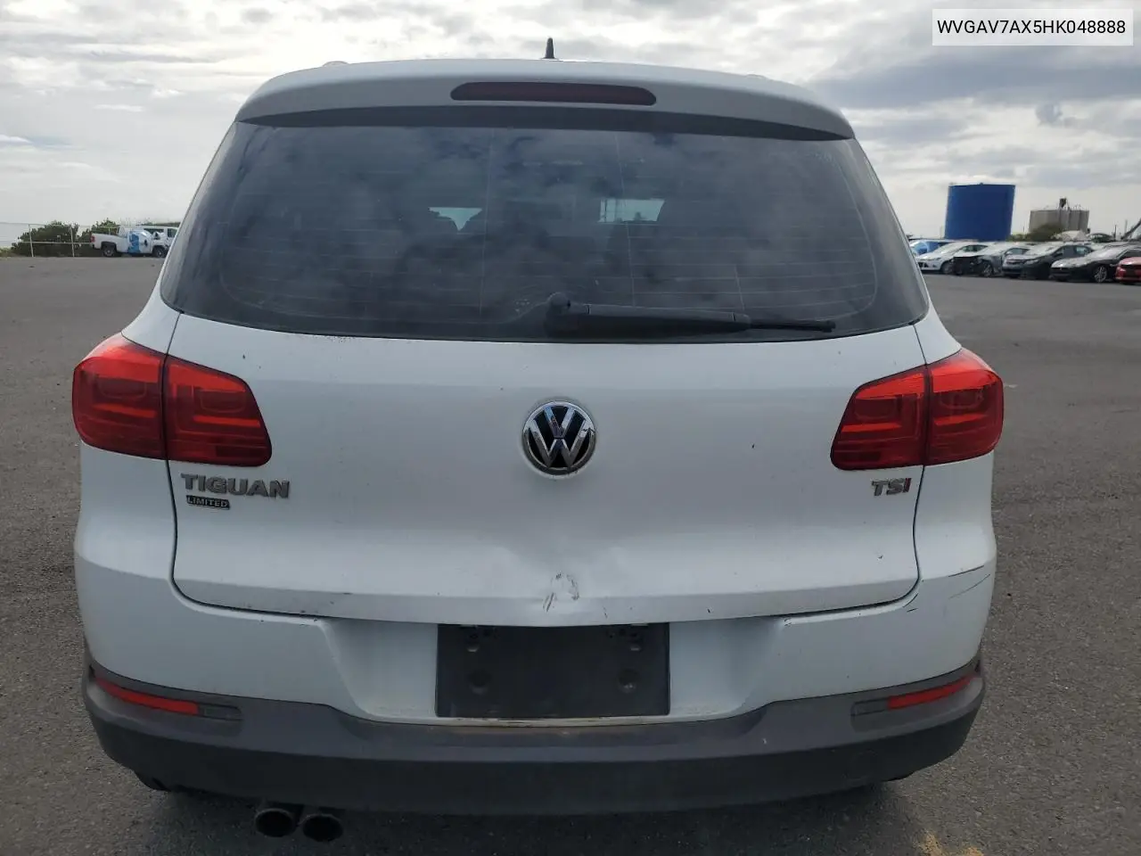 2017 Volkswagen Tiguan S VIN: WVGAV7AX5HK048888 Lot: 62600205