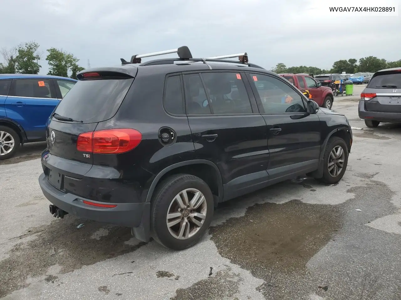 2017 Volkswagen Tiguan S VIN: WVGAV7AX4HK028891 Lot: 62968845