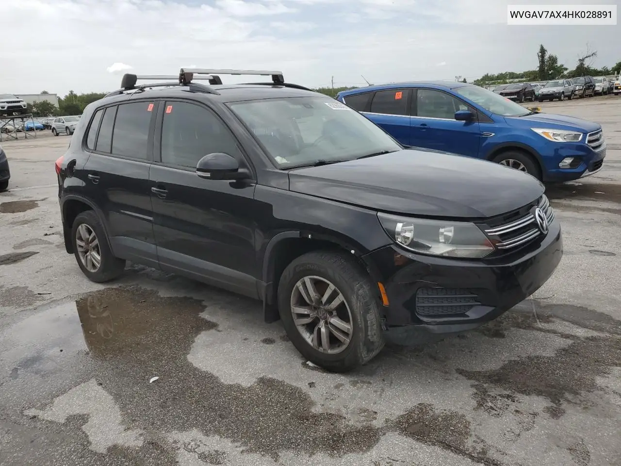 2017 Volkswagen Tiguan S VIN: WVGAV7AX4HK028891 Lot: 62968845