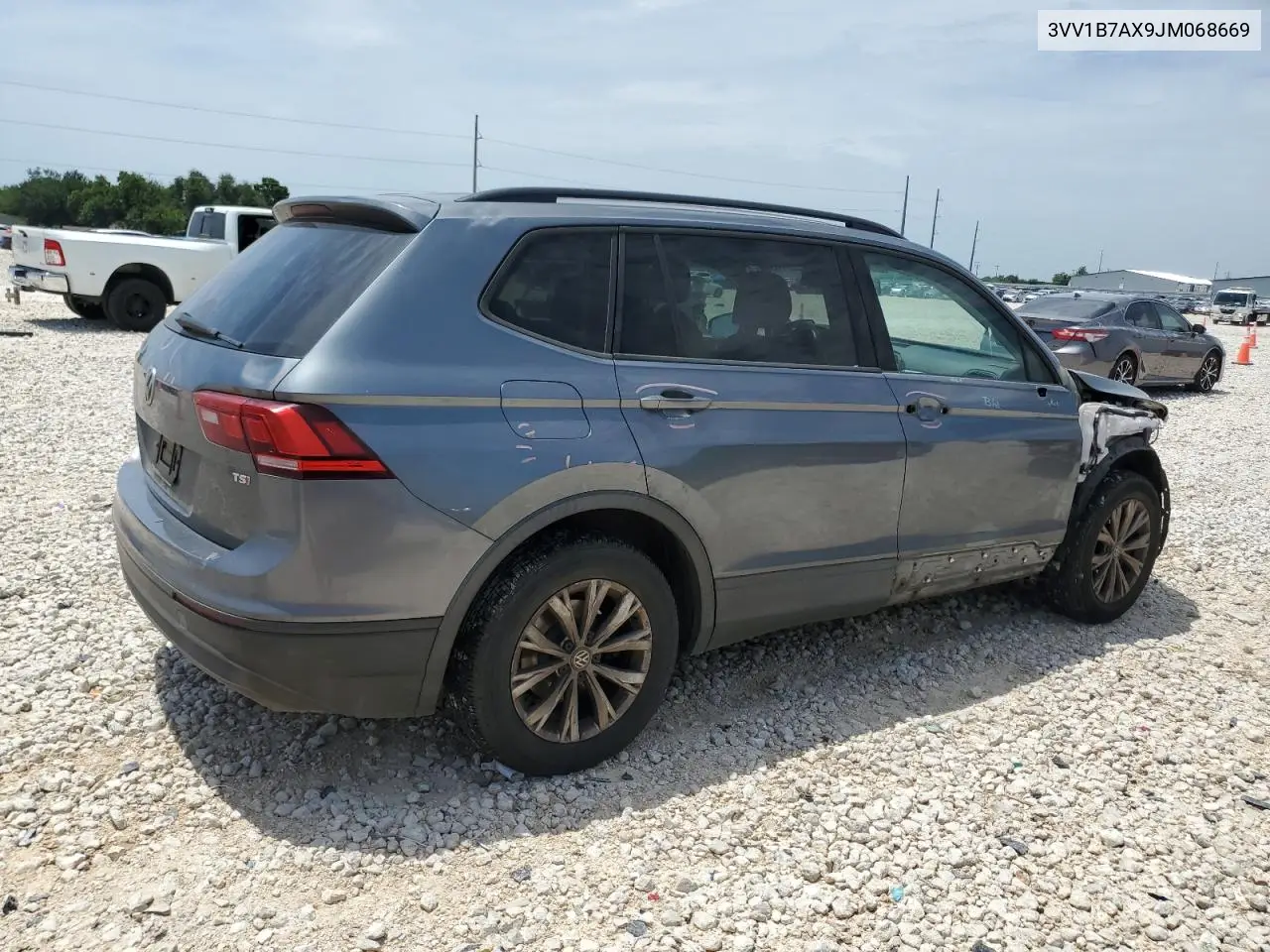 2018 Volkswagen Tiguan S VIN: 3VV1B7AX9JM068669 Lot: 56676365