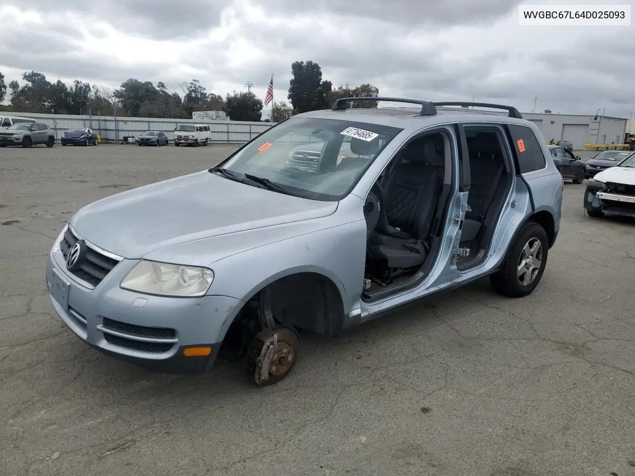 2004 Volkswagen Touareg 3.2 VIN: WVGBC67L64D025093 Lot: 47764685