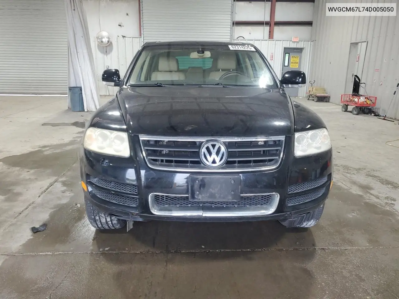 2004 Volkswagen Touareg 4.2 VIN: WVGCM67L74D005050 Lot: 62314225