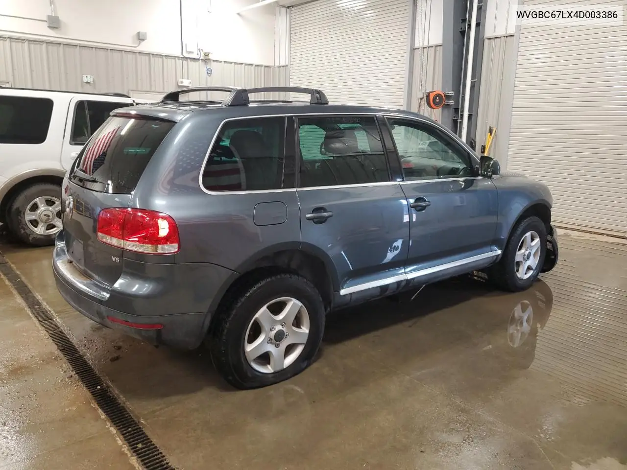 2004 Volkswagen Touareg 3.2 VIN: WVGBC67LX4D003386 Lot: 62367235