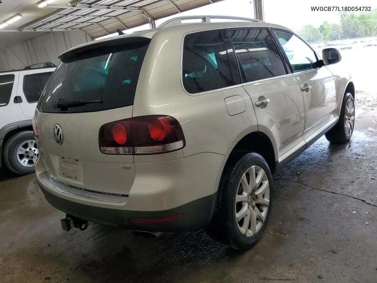 2008 Volkswagen Touareg 2 V8 VIN: WVGCB77L18D054732 Lot: 53605875