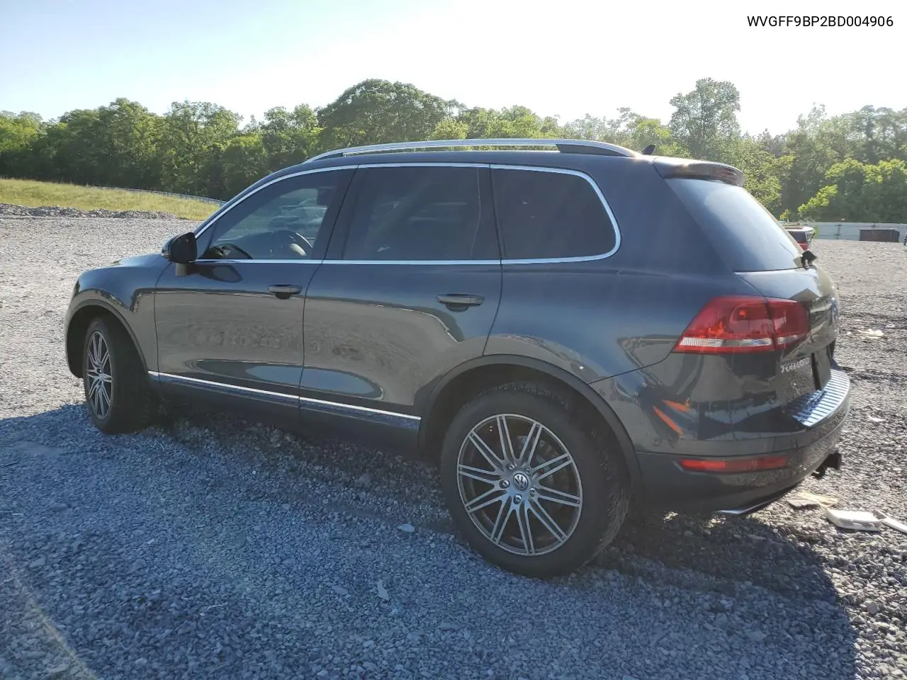 2011 Volkswagen Touareg V6 VIN: WVGFF9BP2BD004906 Lot: 55324235