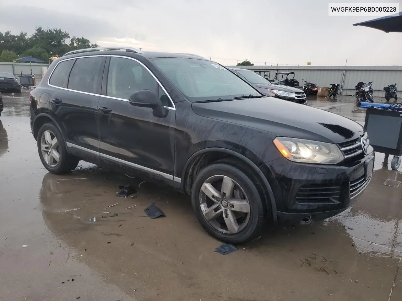 2011 Volkswagen Touareg V6 Tdi VIN: WVGFK9BP6BD005228 Lot: 55328245