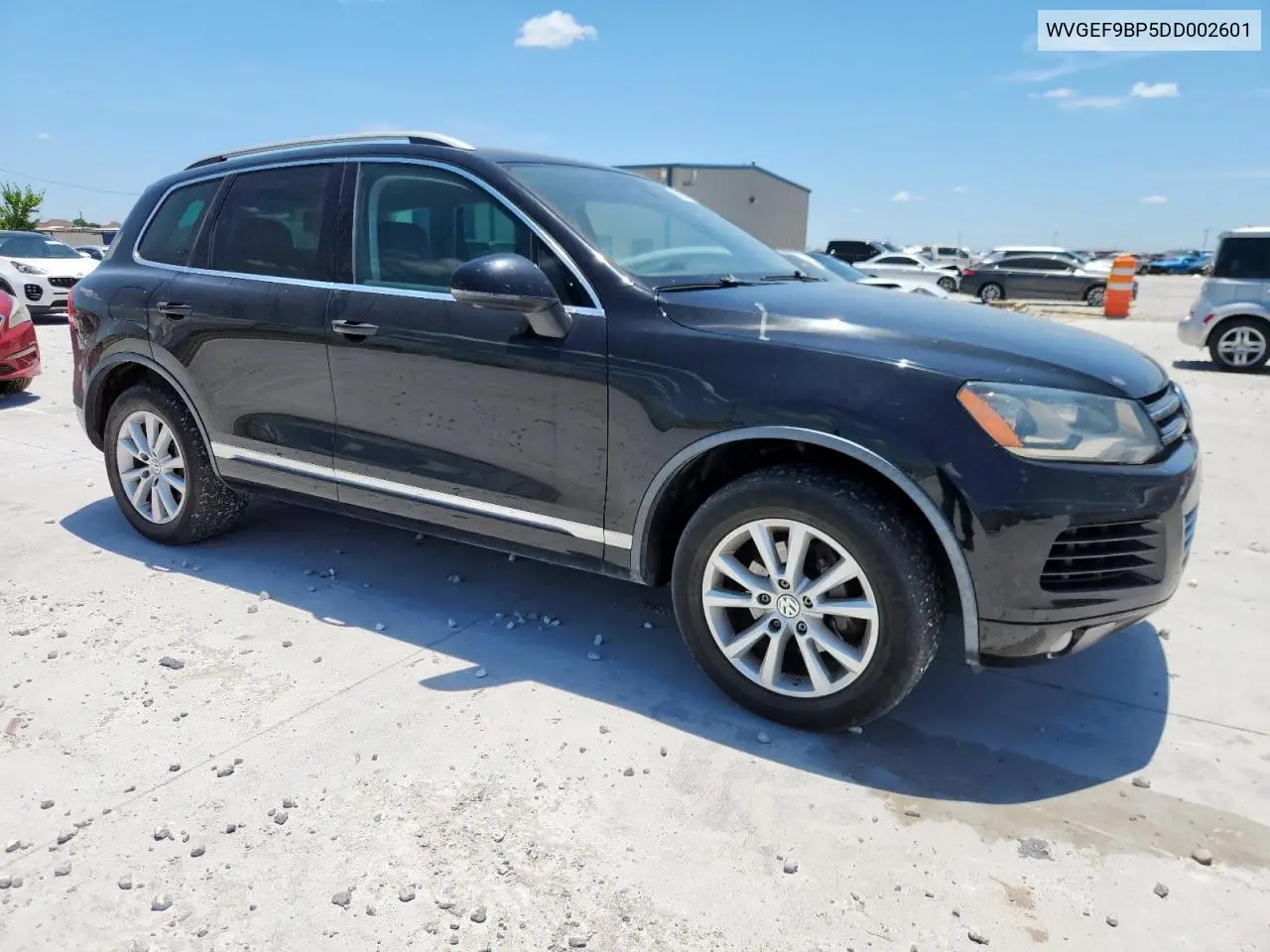 2013 Volkswagen Touareg V6 VIN: WVGEF9BP5DD002601 Lot: 60920695